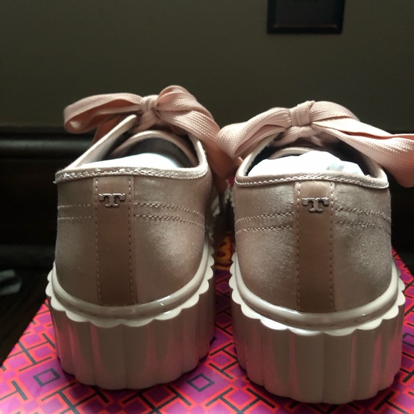 ❌SOLD❌NIB TORY BURCH Cotton/Silk Platform Scallop Shoes - Picture 6 of 13